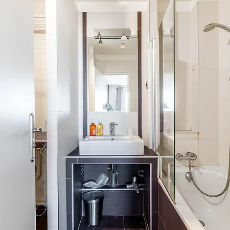 Lägenhet Guestready - Modern Chic With A View Paris