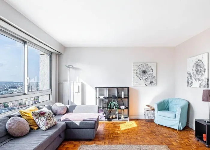 Daire Guestready - Chic Retreat In La Defense